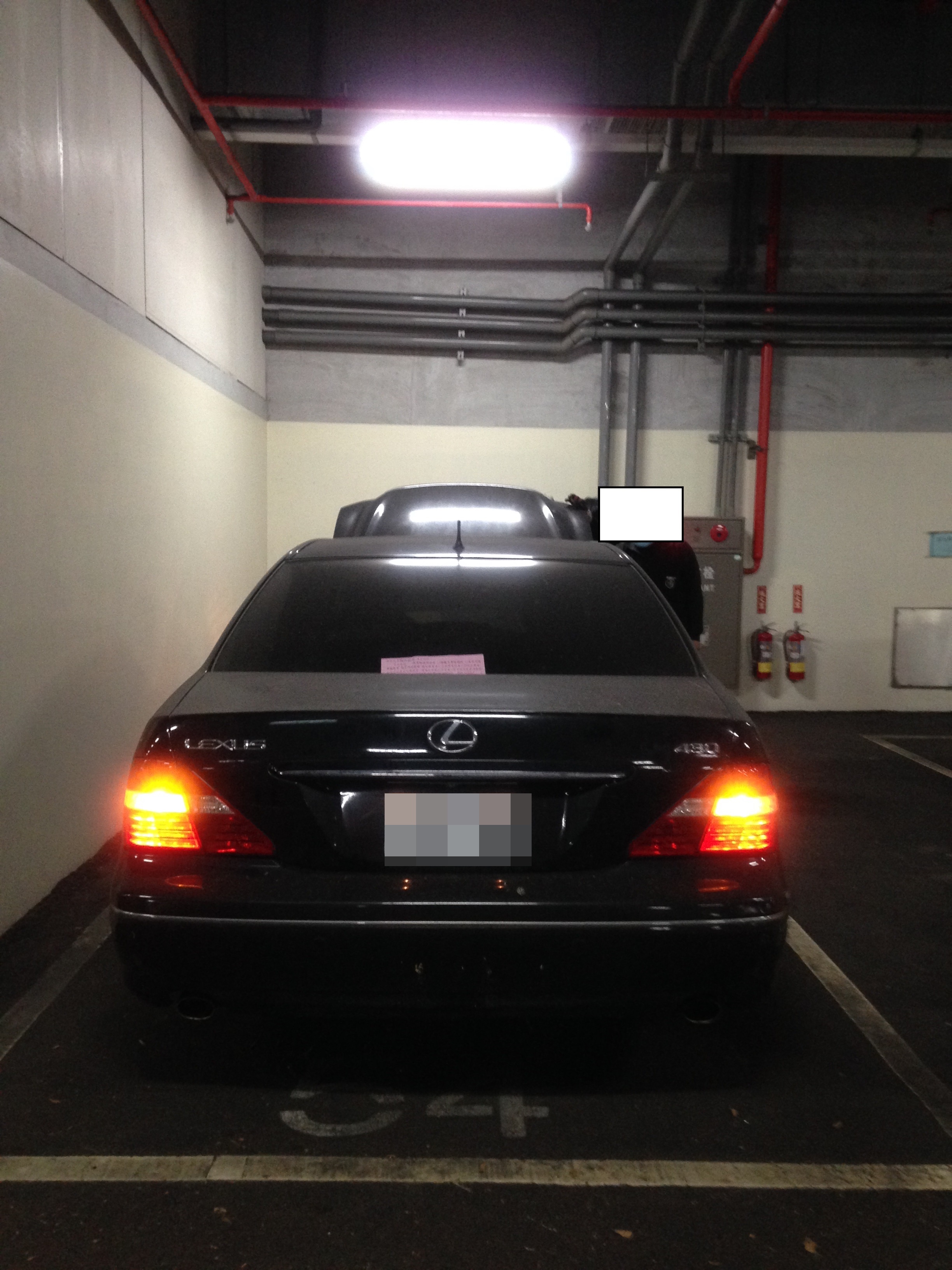 2005年出廠之LEXUS汽車